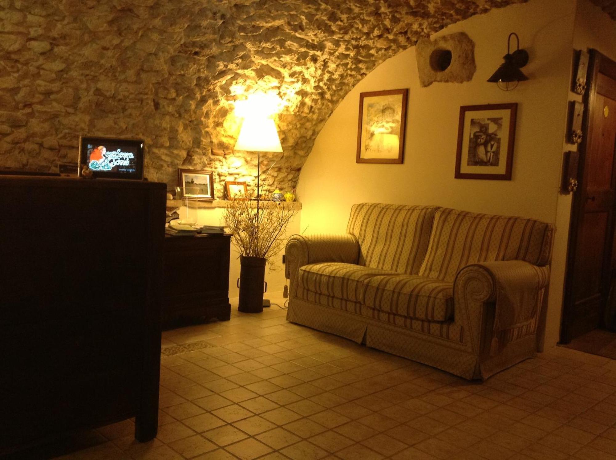 Residenza La Torre Apart otel Santo Stefano Di Sessanio Dış mekan fotoğraf