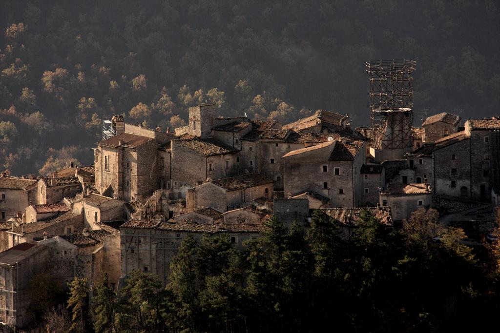 Residenza La Torre Apart otel Santo Stefano Di Sessanio Dış mekan fotoğraf