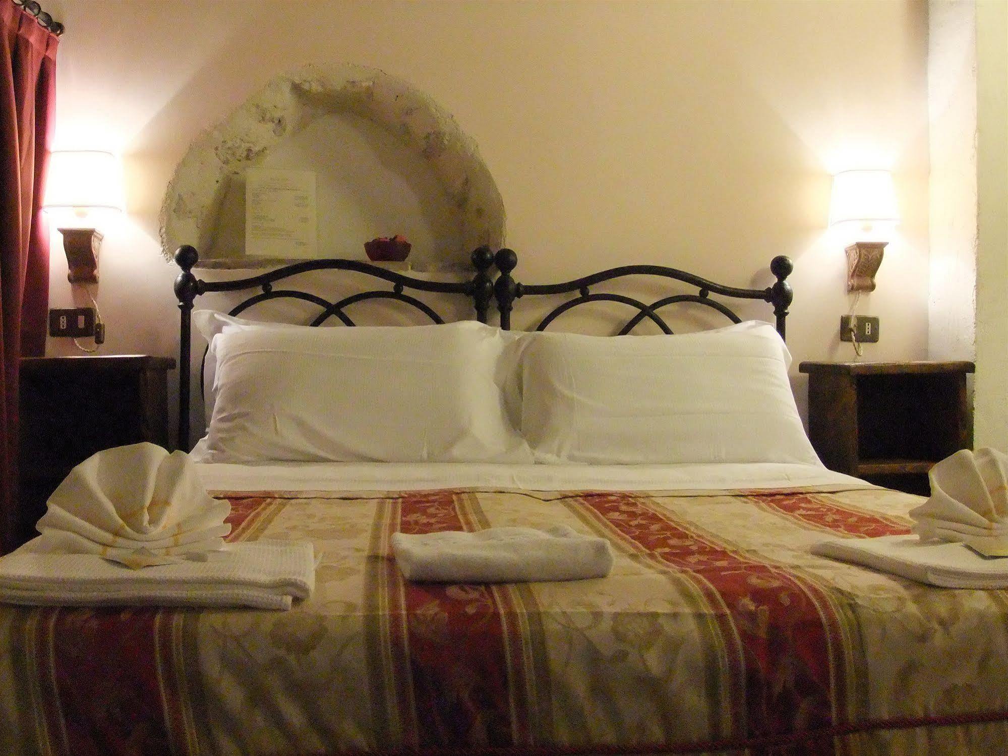 Residenza La Torre Apart otel Santo Stefano Di Sessanio Dış mekan fotoğraf